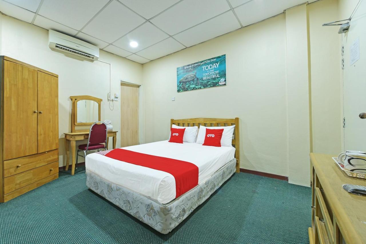Oyo 90672 De Paradise Turtle Hotel Kerteh Esterno foto